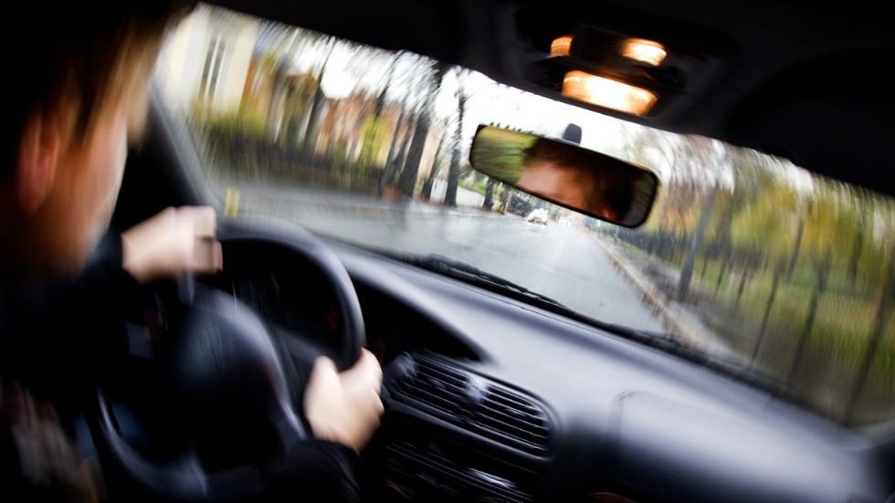 Föraren, en Enköpingsbo i 25-årsåldern, visade sig ha 3,49 promille alkohol i blodet. 