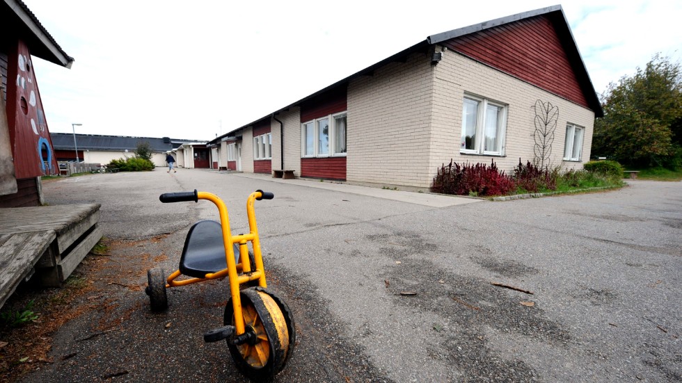 Det luktar skunk på Råby skola. Nu klagar föräldrarna. 