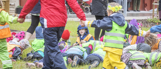 Öns yngsta sjöng in sommaren med de äldre