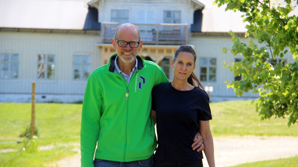 Dag och Anna-Karin Sedin har jobbat hårt med vandrarhemmet sedan de tog över.
