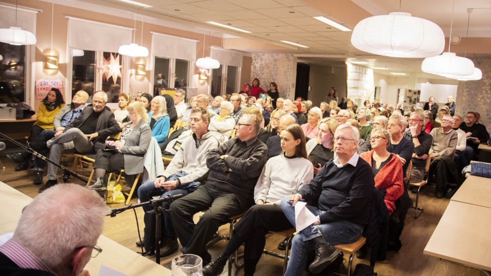 Kan man ändra ett beslut som har tagits på felaktiga grunder? Det var temat för det stormöte som den 29 januari hölls i Fårösund.