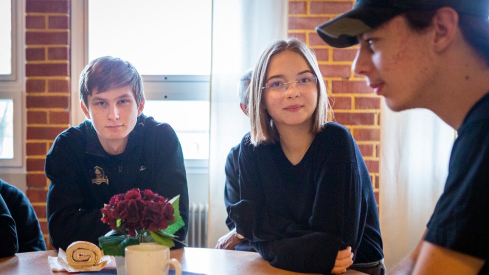 Elias Larsson, Amanda Weijmers och Karl Broander i Romaänglarna.