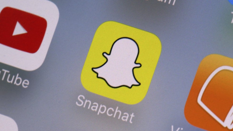 Mannen åtalas för att ha skickat "dickpics" till ett 13-årigt barn. 