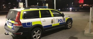 Polisen söker vittnen till rån på bensinmack