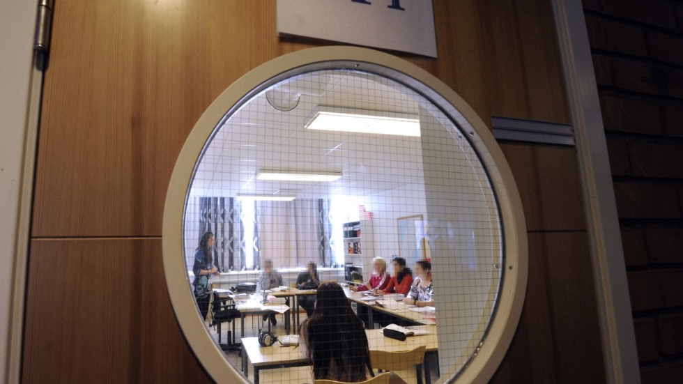 Alla som i vuxen ålder har provat att lära sig ett helt nytt språk vet att det är en krävande uppgift, även om du har studievana. 