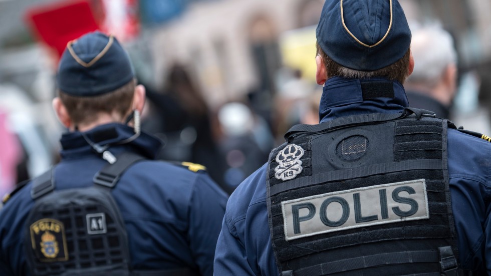 Polisen omhändertog fem personer för fylleri.