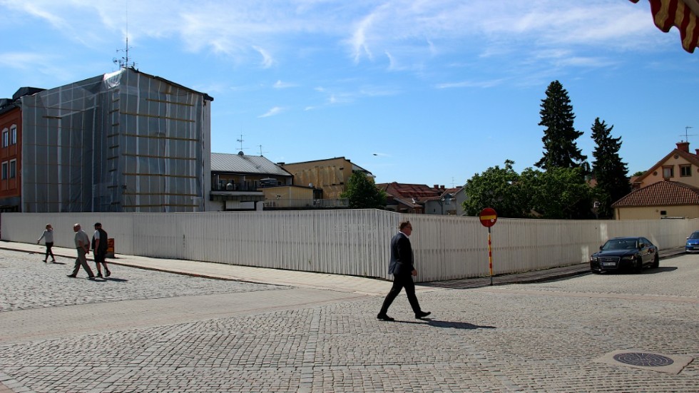 Statt-tomten, där kommunen vill att det ska bli ett hotell.