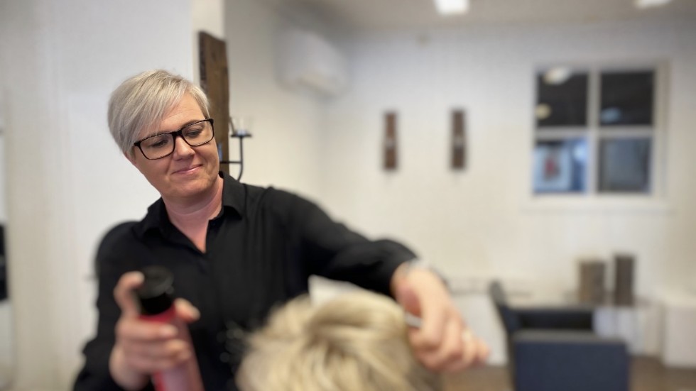 Petra Abrahamsson på Sven Gustafssons salong i Motala.