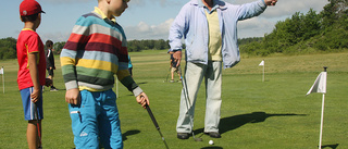 Sommarlovsgolf lockar barn till Fogdö