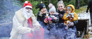 Tomtebesök på julmarknad