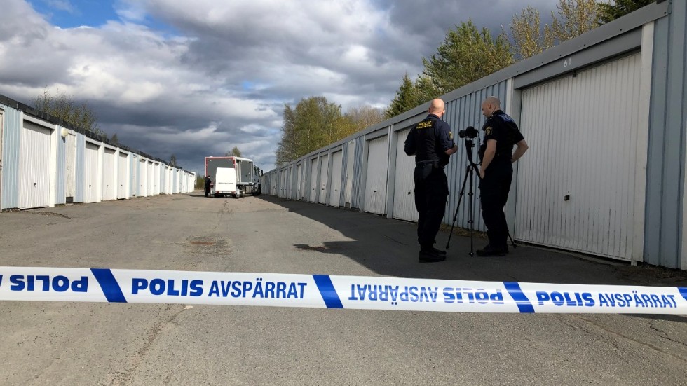 "Vi kan nu bekräfta att det var en bomb som hittades", säger Jan-Erik Abrahamsson, chef vid polisens utredningsgrupp Östra Norrbotten.
