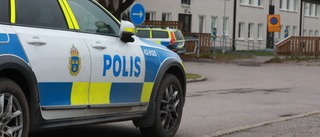 Polisinsats efter larm om beväpnad person