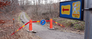 Gångväg stängs av efter kraftiga blåsten