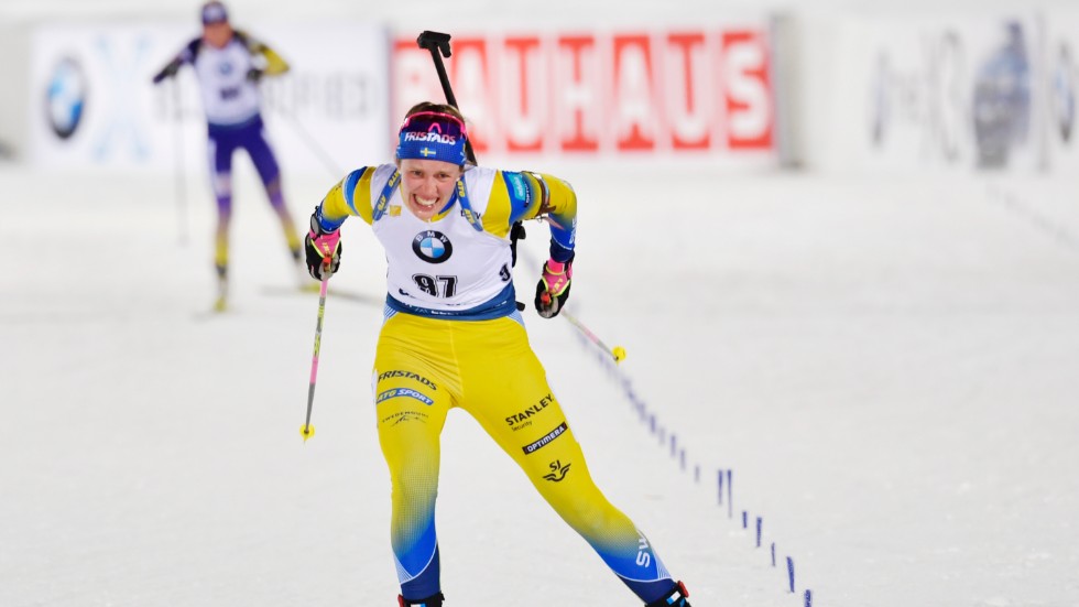 Elvira Öberg var riktigt plågad när hon åkte in i mål som tolva i sin debut i världscupen.