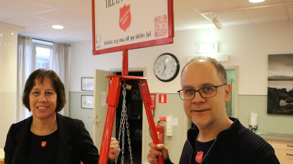 Christina Bjernhagen och Johan Grahn kommer att vara ute med den kokande grytan inför julen.