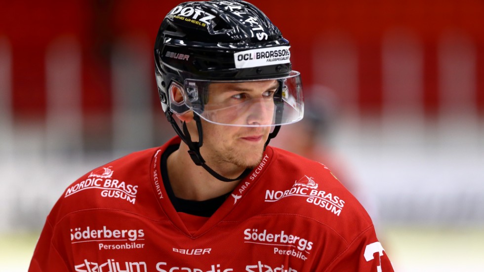 Simon Fernholm bör kunna blicka framåt mot SHL-spel med start till hösten.