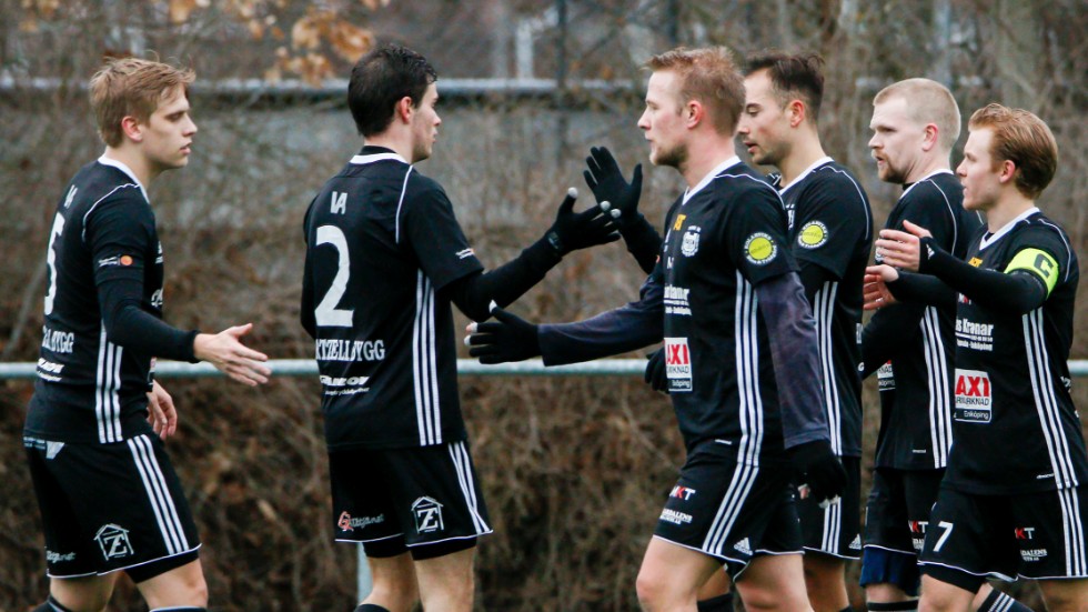 Sponsorer har valt att hoppa av samarbetet med Fanna BK. 