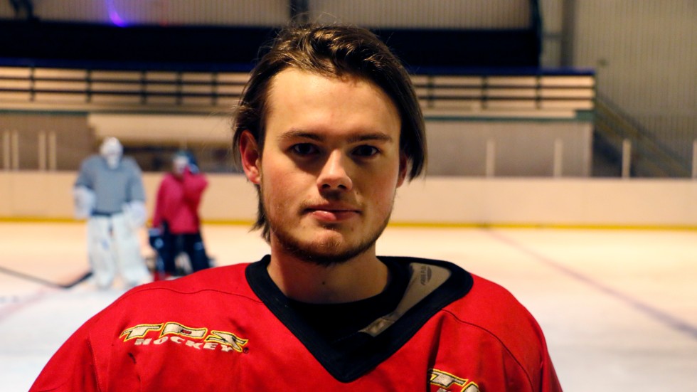 Mattias Ringbjer gjorde tre mål när Rosvik säkrade seriesegern i Hockeytrean. (Arkivbild)