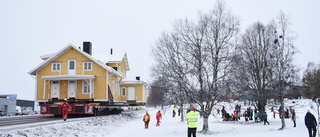 Efter hundra år väntar ny adress