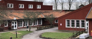 Skola stänger efter misstänkt smitta