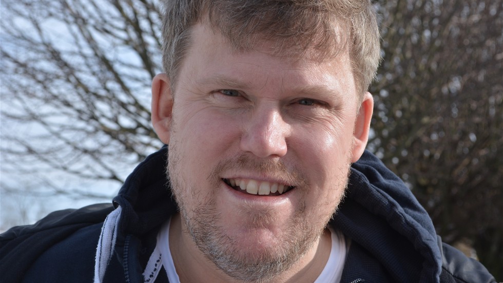 Michael Landestorp jobbar för att rekonstruera Lilla Hembageriet i Verkstan.