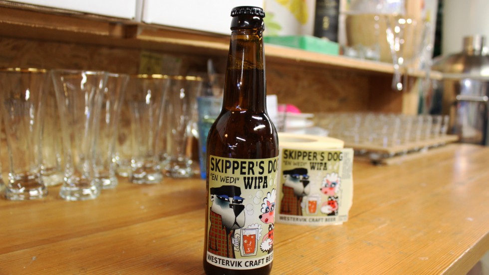 Lokala producenter borde få ha gårdsförsäljning av sina alkoholhaltiga drycker, anser skribenterna.