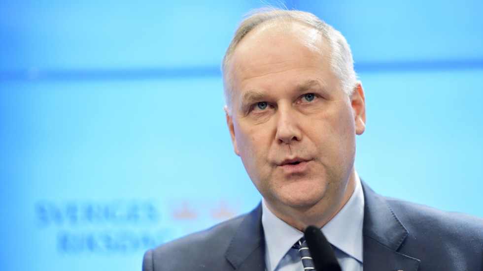 Jonas Sjöstedts (V) julutspel är sympatiskt – men verklighetsfrånvänt. 