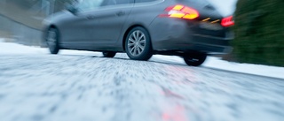 SMHI varnar för kraftigt snöväder och ishalka