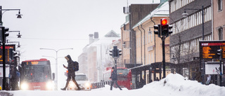 Snön har dragit in över länet 