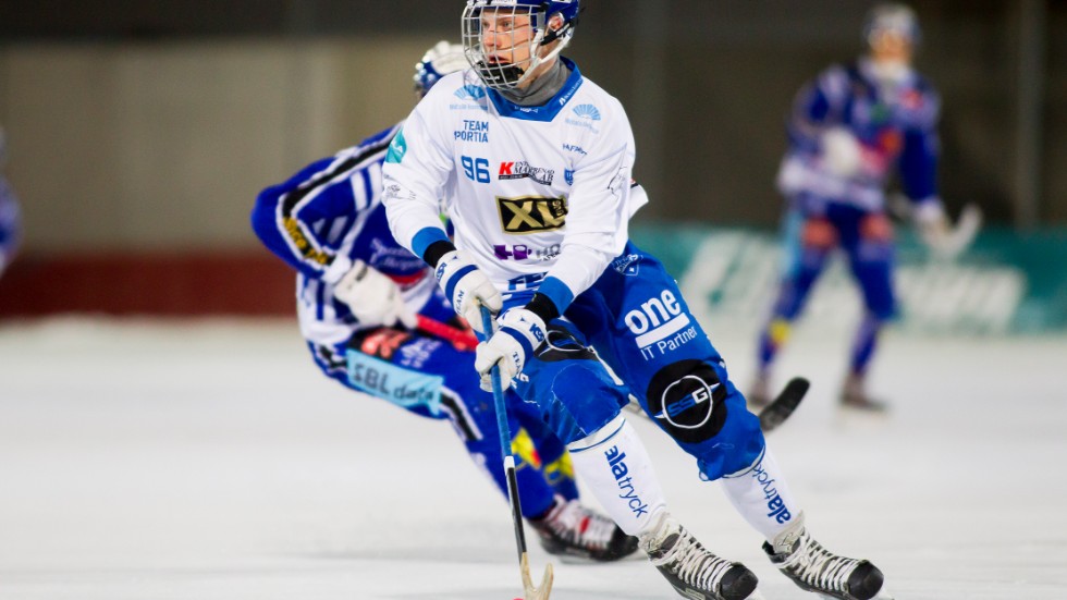 Viktor Spångberg närmar sig alltmer en comeback i IFK-tröjan. På söndag spelar han för Finspång i division 1.