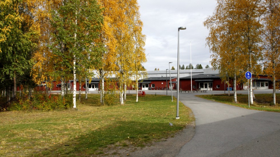 En man döms för inbrottet på Knut Lundmarkskolan i Älvsbyn, som skedde i september 2018. (Arkivbild)