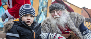 Skyltsöndag med dans och julklappar