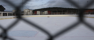 Mer än vädret som krånglar med isen