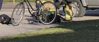 Påkörd cyklist fick föras till sjukhus