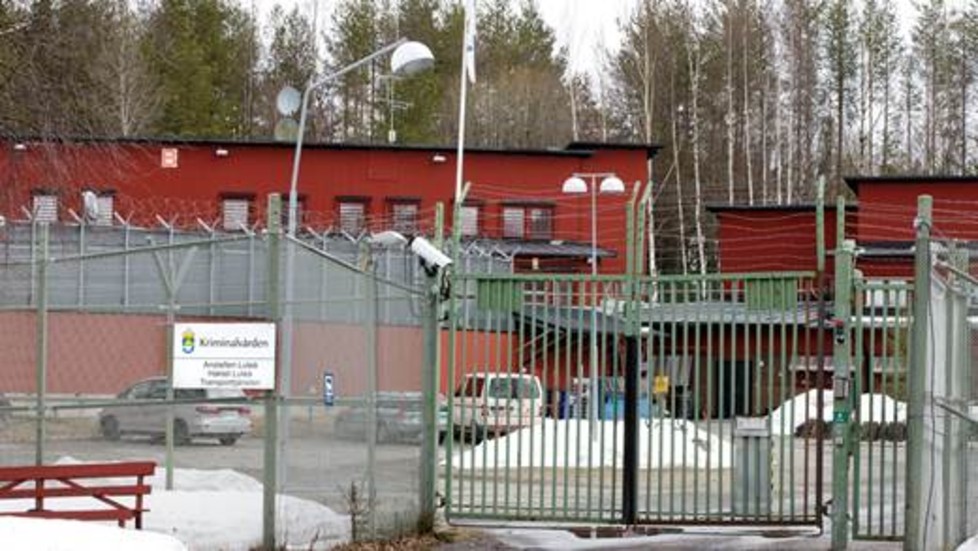 Två män i 30-årsåldern häktades misstänkta för flera inbrot. (Arkivbild)