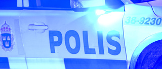 Polis fick ta till spikmatta för att stoppa bil