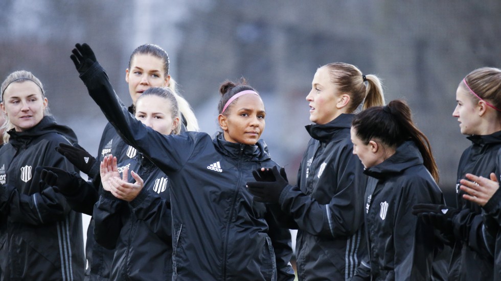 Madelen Janogy lämnar Piteå och Sverige för spel i Wolfsburg och Tyskland.