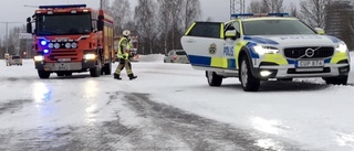 Blixthalka orsakade två trafikolyckor