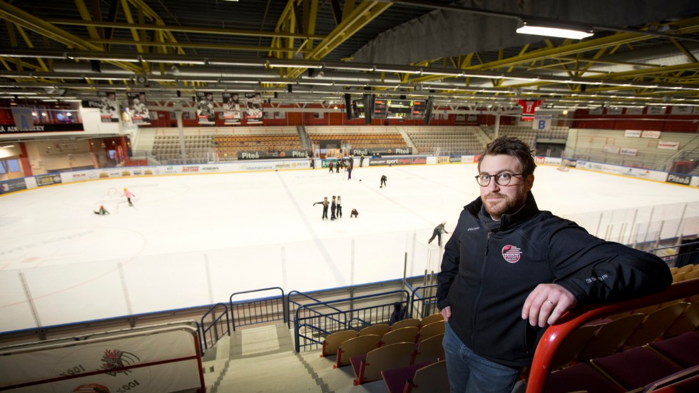Jonatan Glader, Piteå Hockeys sportchef, letar brett efter nya förstärkningar. (Arkivbild)