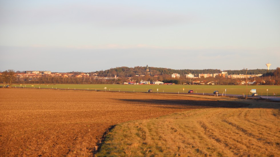 Här, en bit från riksväg 55, söder om Enköping ska det nya reningsverket placeras.