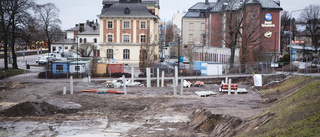 Så mycket försenas parkeringshusbygget