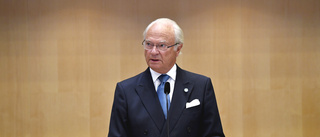 Moderaterna gör en Carl XVI Gustaf