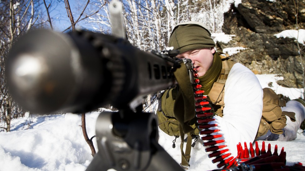 Lars Gyllenhaal tror inte att ryssarna försökt spana på Norge. Det här är en bild från övningen Cold response 14 i Nordnorge.