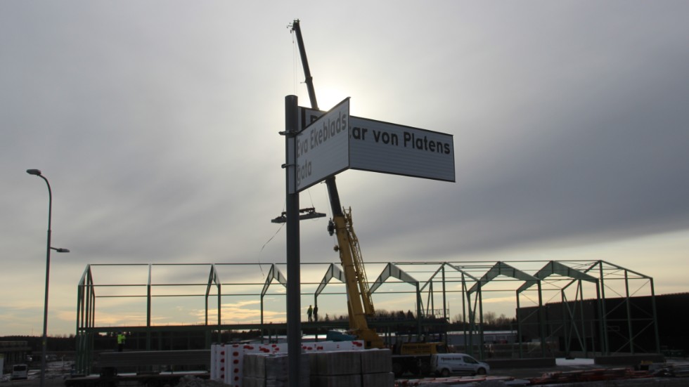 Nya lokalerna i Hagalund är arbetsplats för kyrkogårdsförvaltningens anställda och ska dessutom rymma en omfattande maskinpark, skriver Mats O Karlsson.