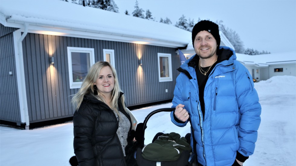 Maria Nordberg från Piteå lever numera tillsammans med Krister Jonsson som är uppvuxen i Pålsträsk. De kom med bebisen Liv och vill bygga hus i Luleå.
