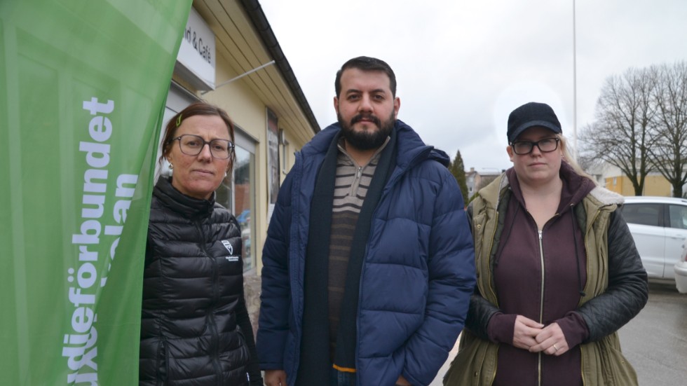 Petra Rönnestig, Abdulalim Alkatea och Matilda Åkesson från studieförbundet Vuxenskolan, vars läxhjälpsprojekt utsatts för lögner och hat.