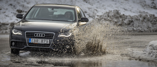 Regn skapar svåra väglag i kommunen