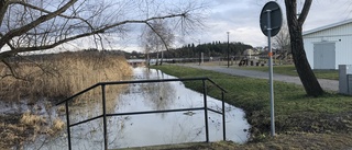 Ofiltrerat vatten rinner ut vid Frösjöstrand