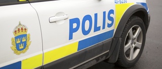 Kvinna misstänks ha spottat på polis