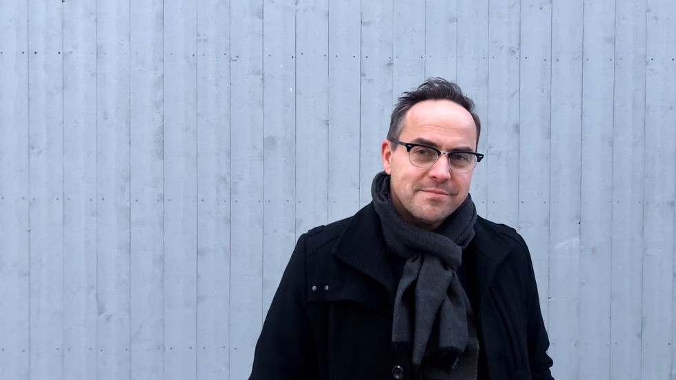 Micke Holm är högaktuell som medverkande i "Christmas on ice". Nästa år väntar låtskrivande och det blir även turnésväng med Norrbotten Big Band och Stefan Gunnarsson (konsert på Acusticum 3 april).